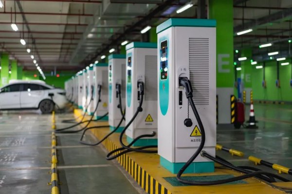 1个月内投诉超1.2万件，同比上涨273%，新能源车这个顽疾究竟该咋治？